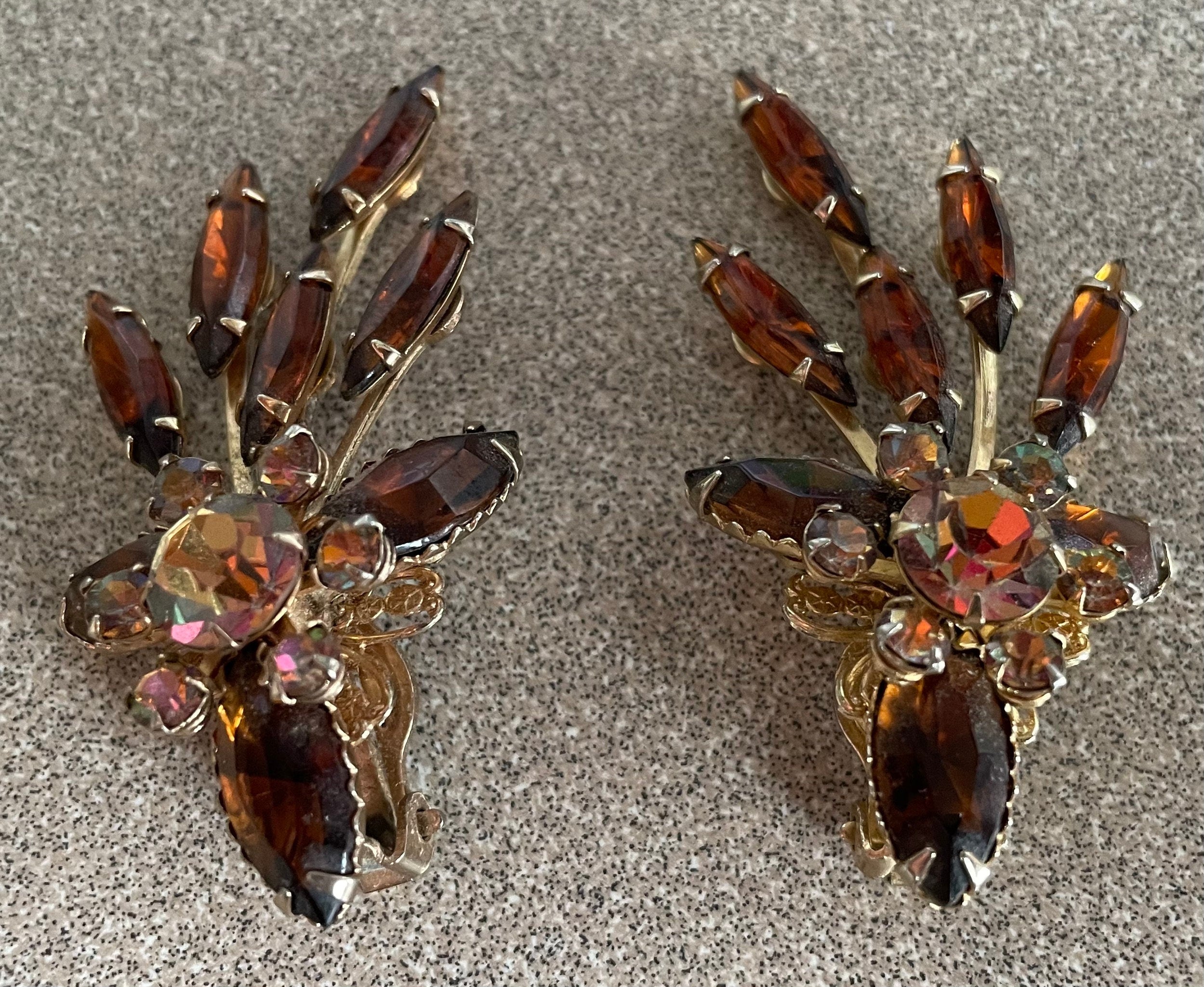 Large JULIANA D & E Golden Topaz Brown Rhinestone Clip Earrings Vintage 50's 60's Crystal Stones