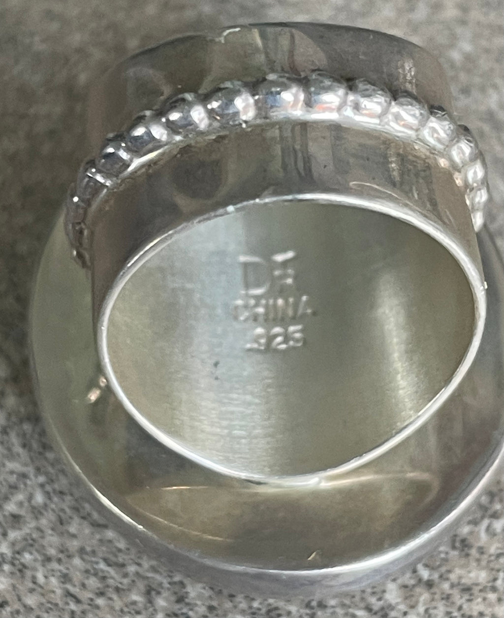Unique Large Black and Silver Foil Dichoric Glass Jay King Desert Rose Ring Stamped DTR Size 7