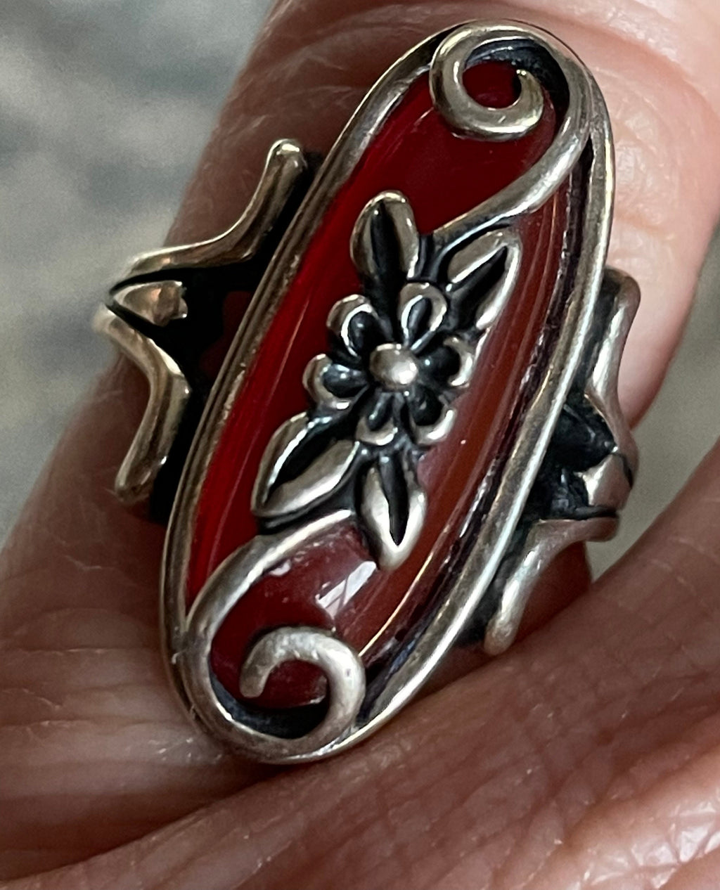 Beautiful  Sterling Silver Carnelian Ring Size 6