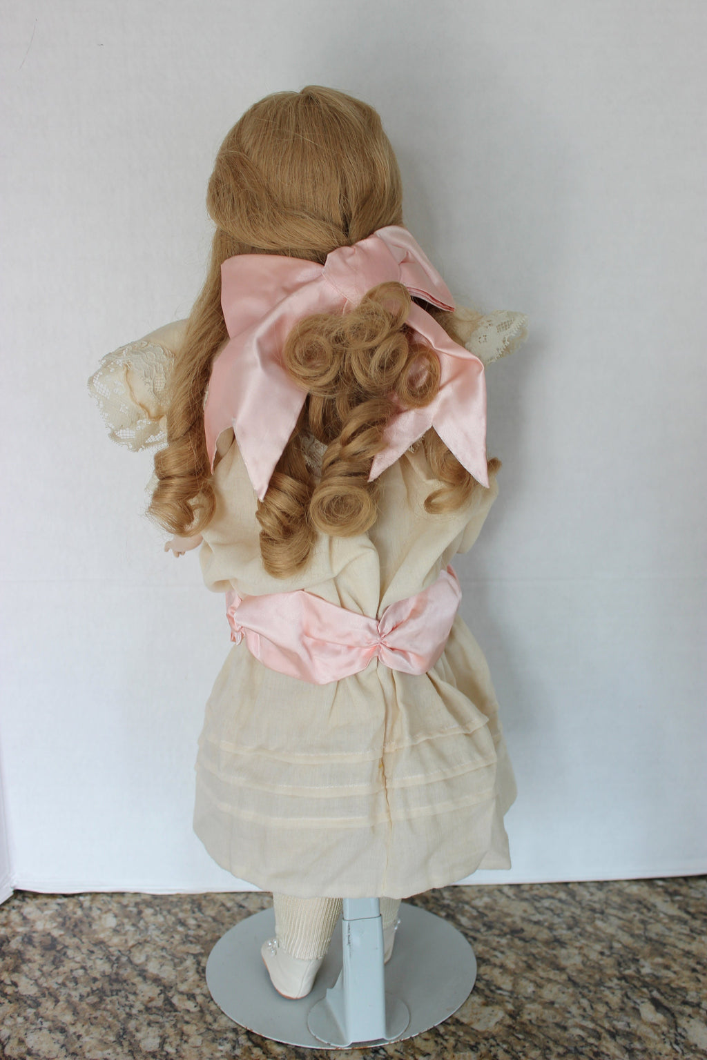 Beautiful 25" Artist Signed Lynda  Alan Marx 1984 K & R Simon Halbig Porcelain Repro Doll