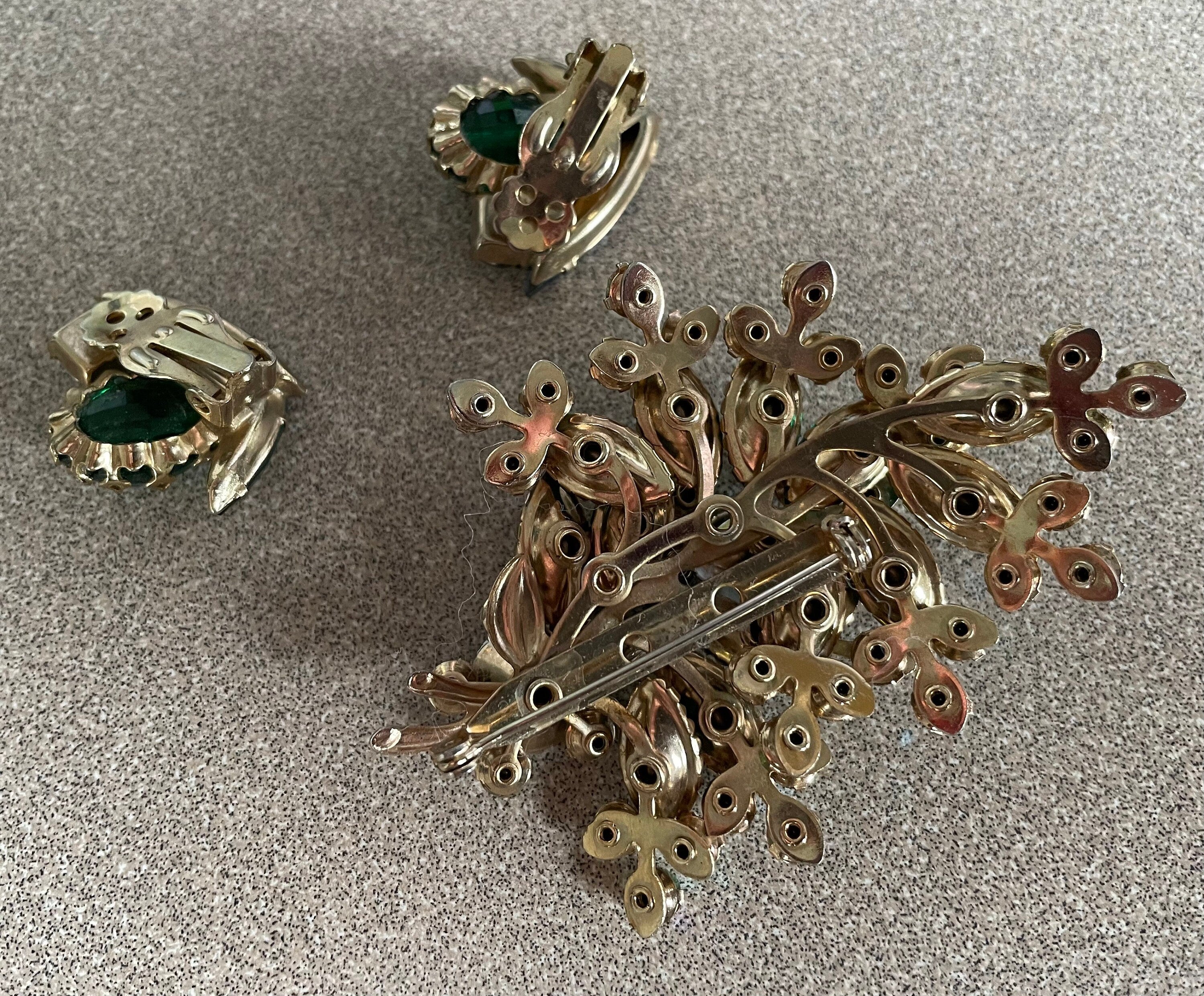 Large Vintage D & E Juliana Blue and Green Rhinestone  Brooch Pin and Clip Earrings
