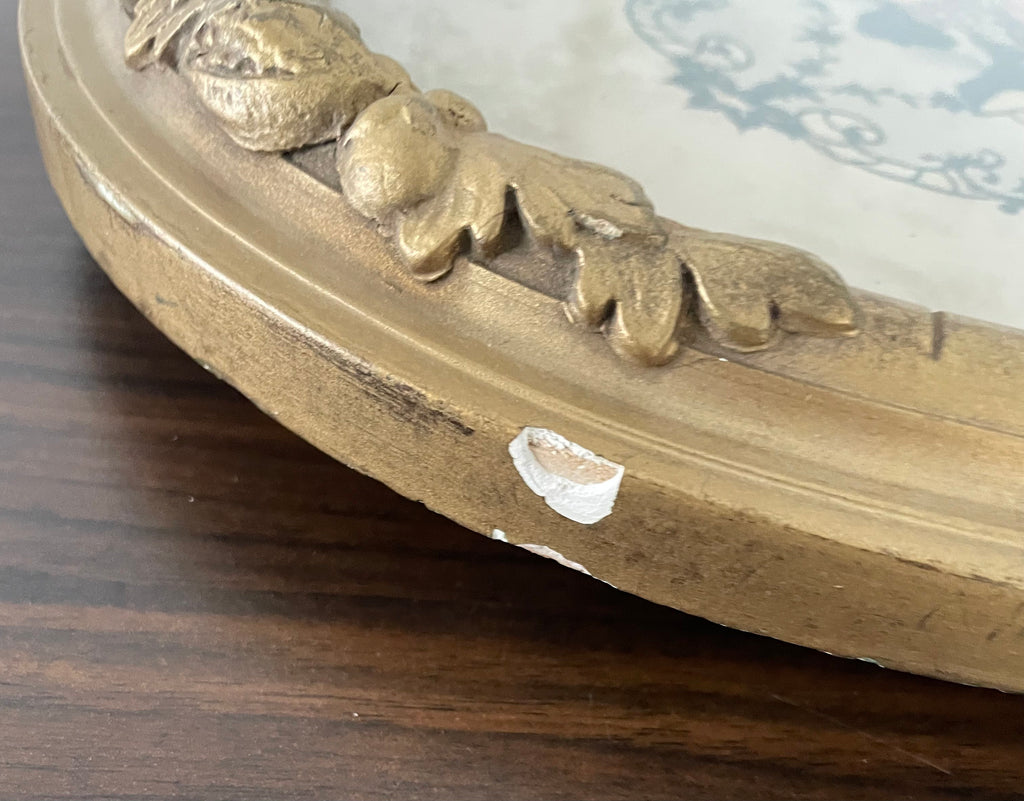 Beautiful Unique Oval Vintage Victorian Lovers Silhouette Picture with Gold Guilt Frame