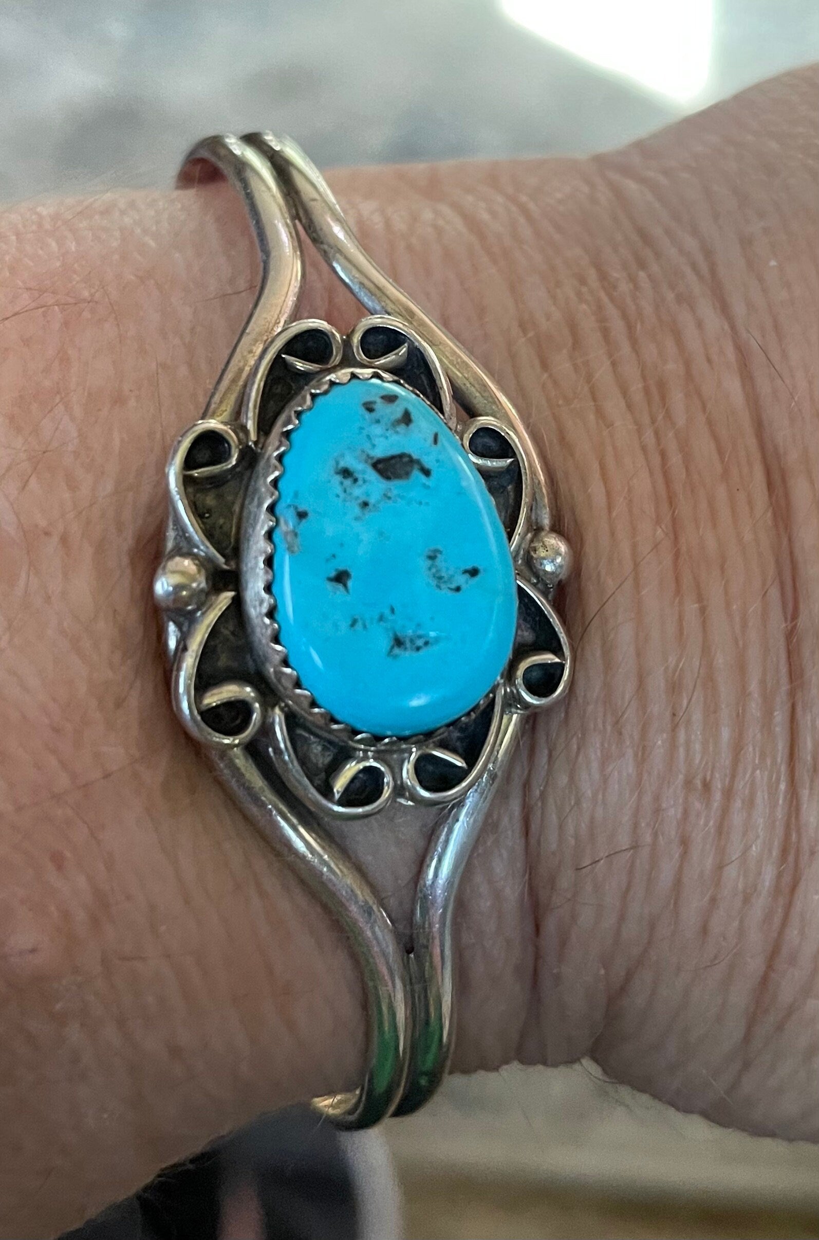 Vintage Native American Sterling Silver Turquoise Cuff Bracelet