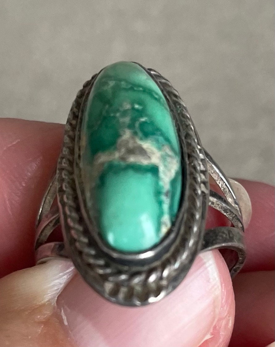 Vintage Artist Signed "H" Native American Blue Green Turquoise Sterling Silver Ring Size 6