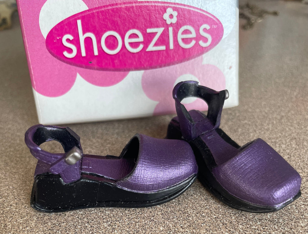 Vintage 2000 Hasbro Children's Dolls Shoezies Shoes