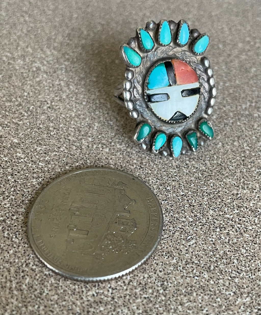 Stunning and Unique Native American Zuni Sterling Silver Ring Size 6