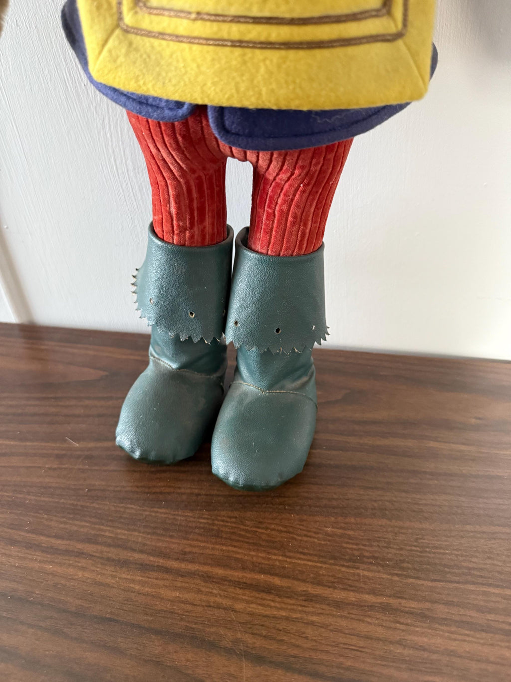 Extremely Rare Vintage Puss n Boots Stuffed Plush Animal Made in Italy Saks Fifth Avenue Tag