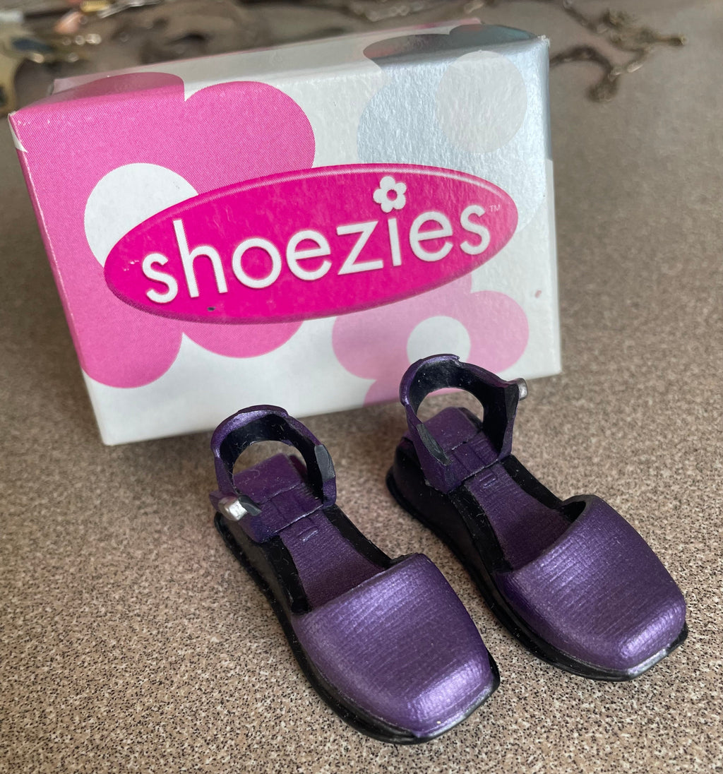 Vintage 2000 Hasbro Children's Dolls Shoezies Shoes
