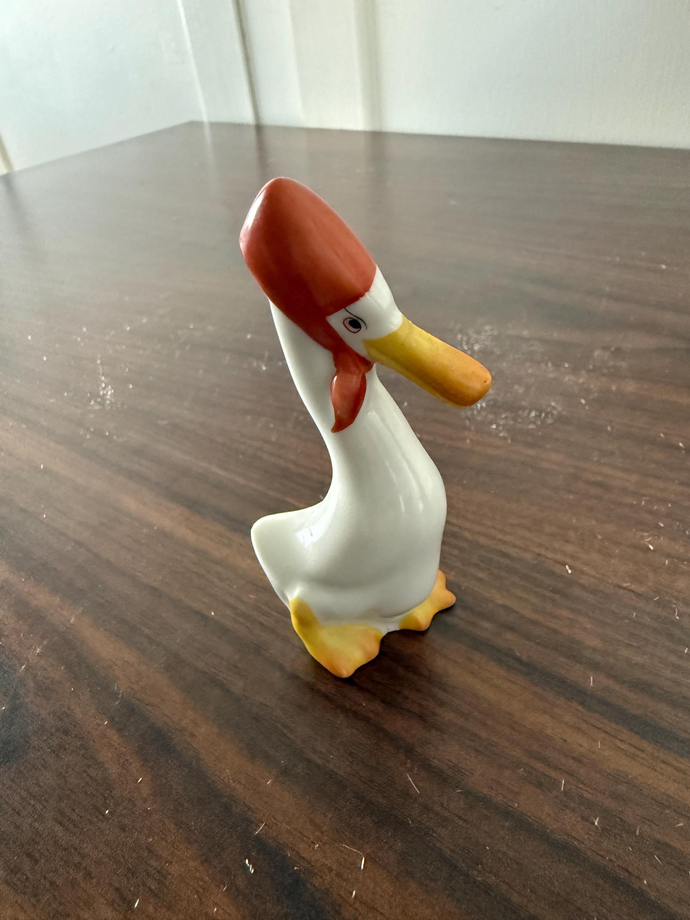 Vintage Hand Painted Small Herend Hungary Porcelain Goose Figurine Marked 5116