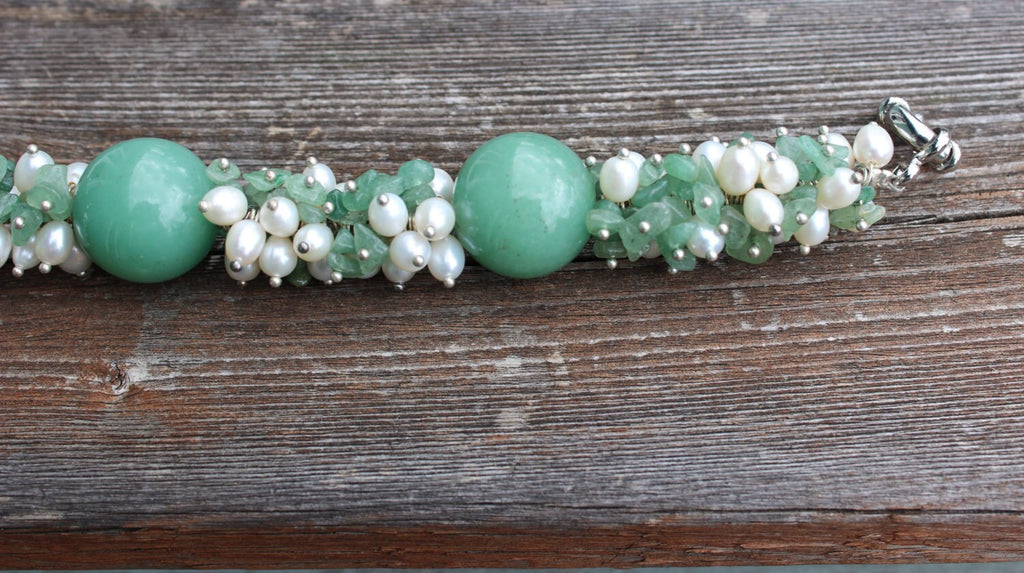 Unique Green Jade and Fresh Water Pearl Bracelet
