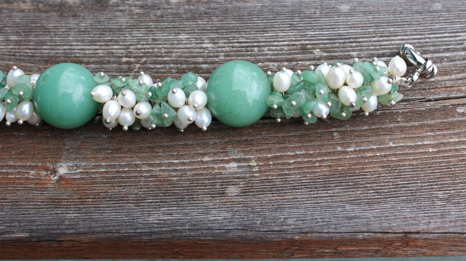 Unique Green Jade and Fresh Water Pearl Bracelet