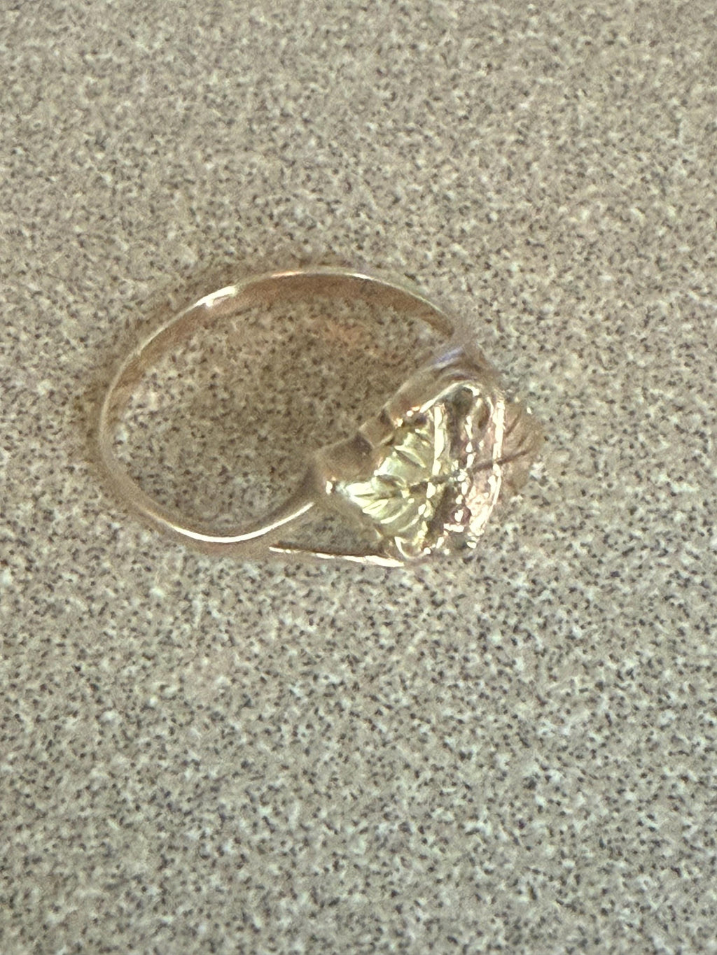 Vintage Estate 10K Gold Black Hills Gold Ring Size 6 3/4