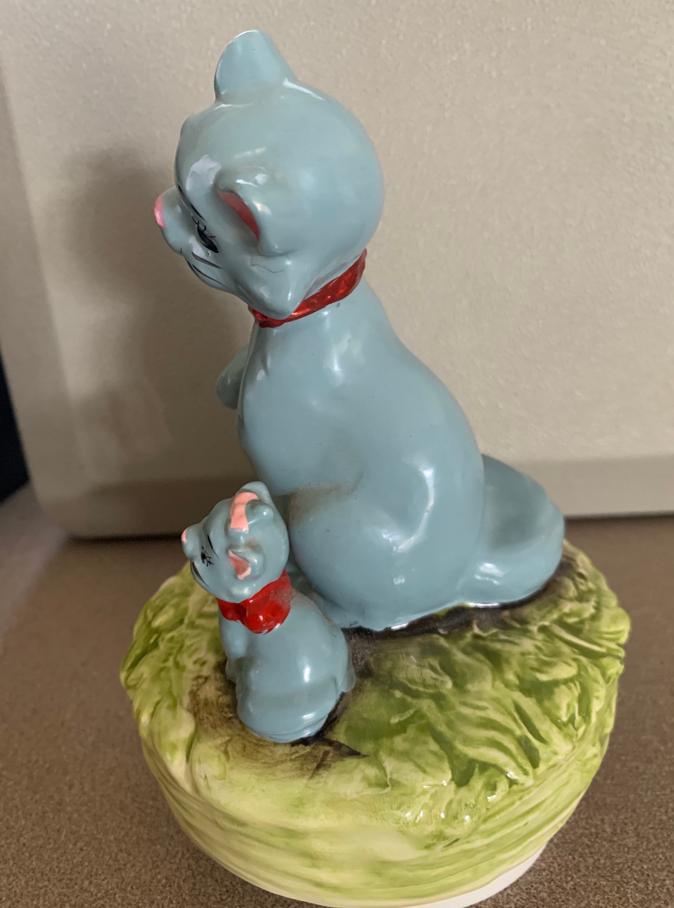 Rare Schmid Aristocats Music Box Walt Disney Duchess And Marie
