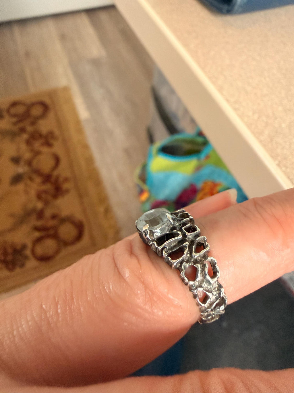 Beautiful Ladies Vintage Sterling Silver Aquamarine/Blue Topaz  Ring Size 6
