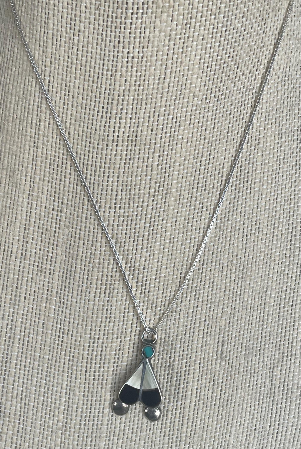 Beautiful Vintage Native American Turquoise Mother of Pearl and Black Onyx Sterling Silver Necklace