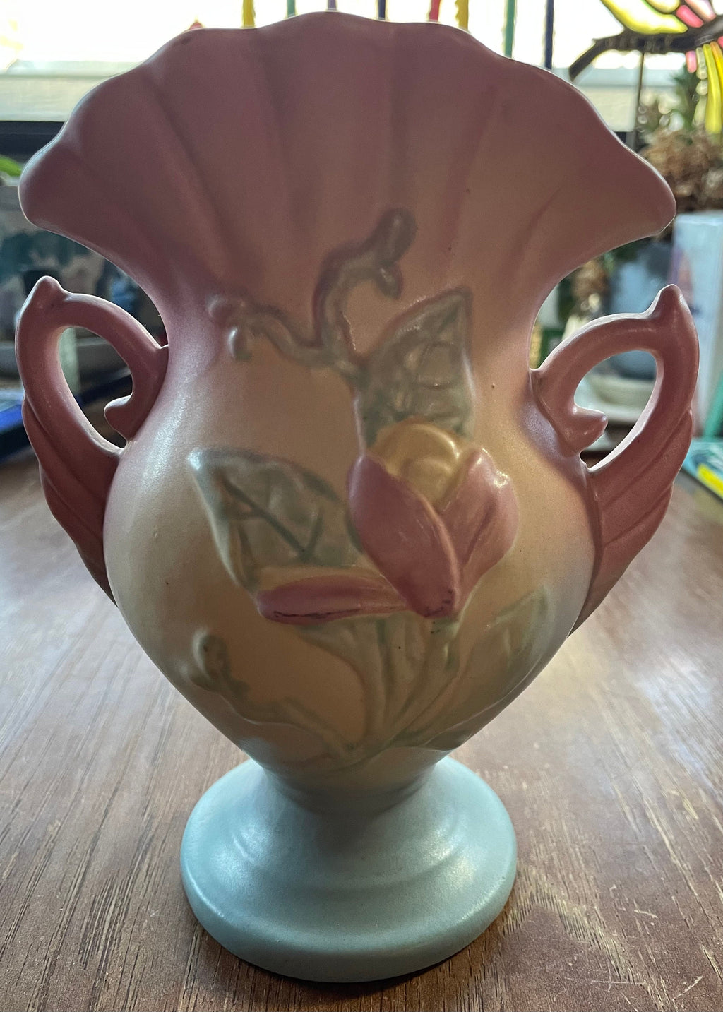 Beautiful 1930's Hull Art Pottery Swan Handled Vase  12-6 1/4