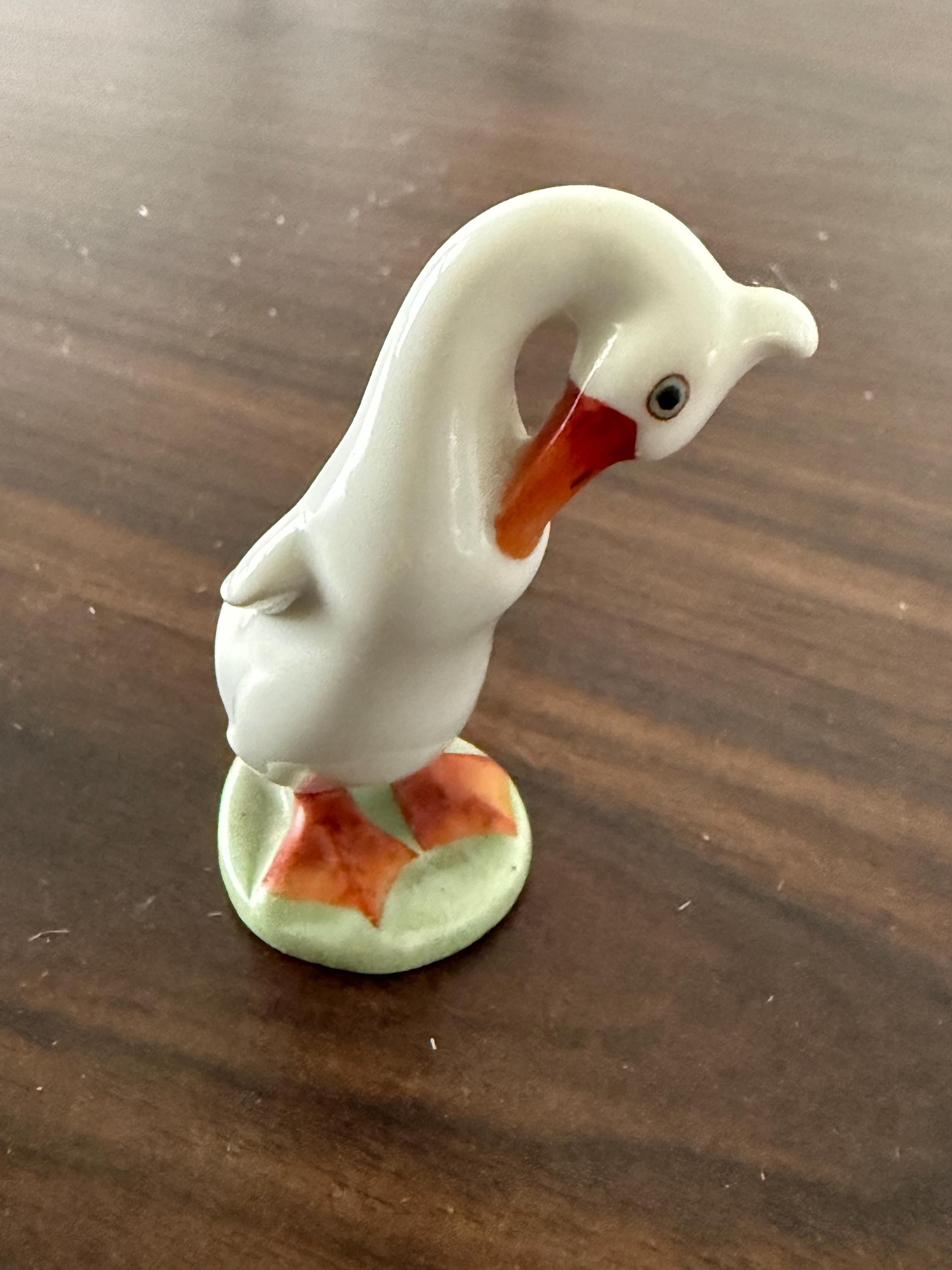 Vintage Hand Painted Small Herend Hungary Porcelain Preening Goose Marked 5119