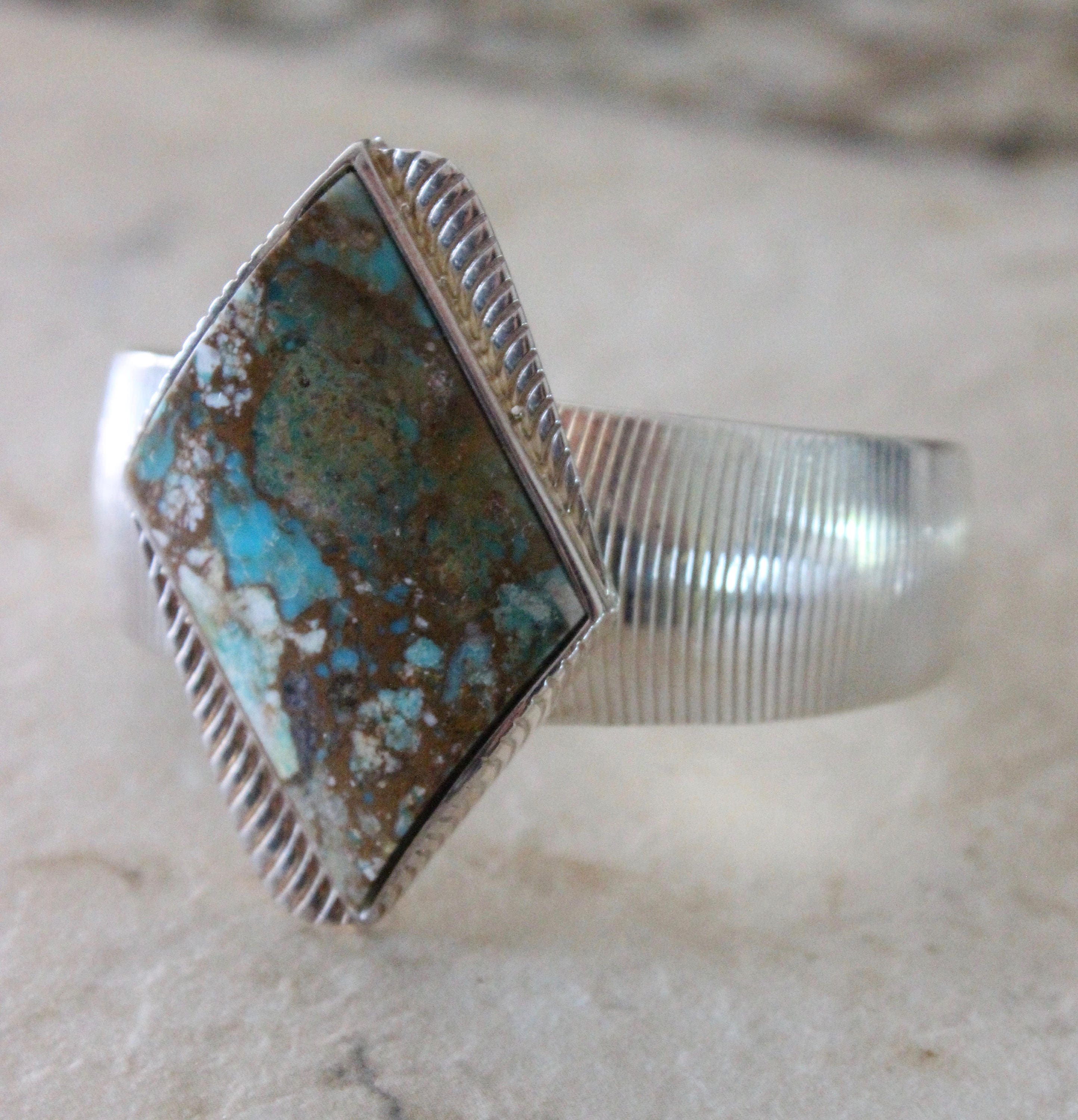 Beautiful Modernist Artist Signed DE Sterling Silver Multicolor Turquoise Cuff Bracelet