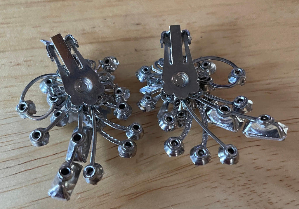 Huge Signed Kramer Rhinestone Domed Star Brooch Pin and Starburst Clip Earrings