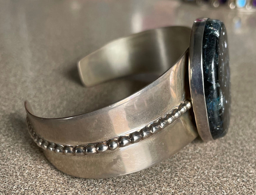 Unique Large Black and Silver Foil Dichoric Glass Jay King Desert Rose Cuff Bracelet Stamped DTR