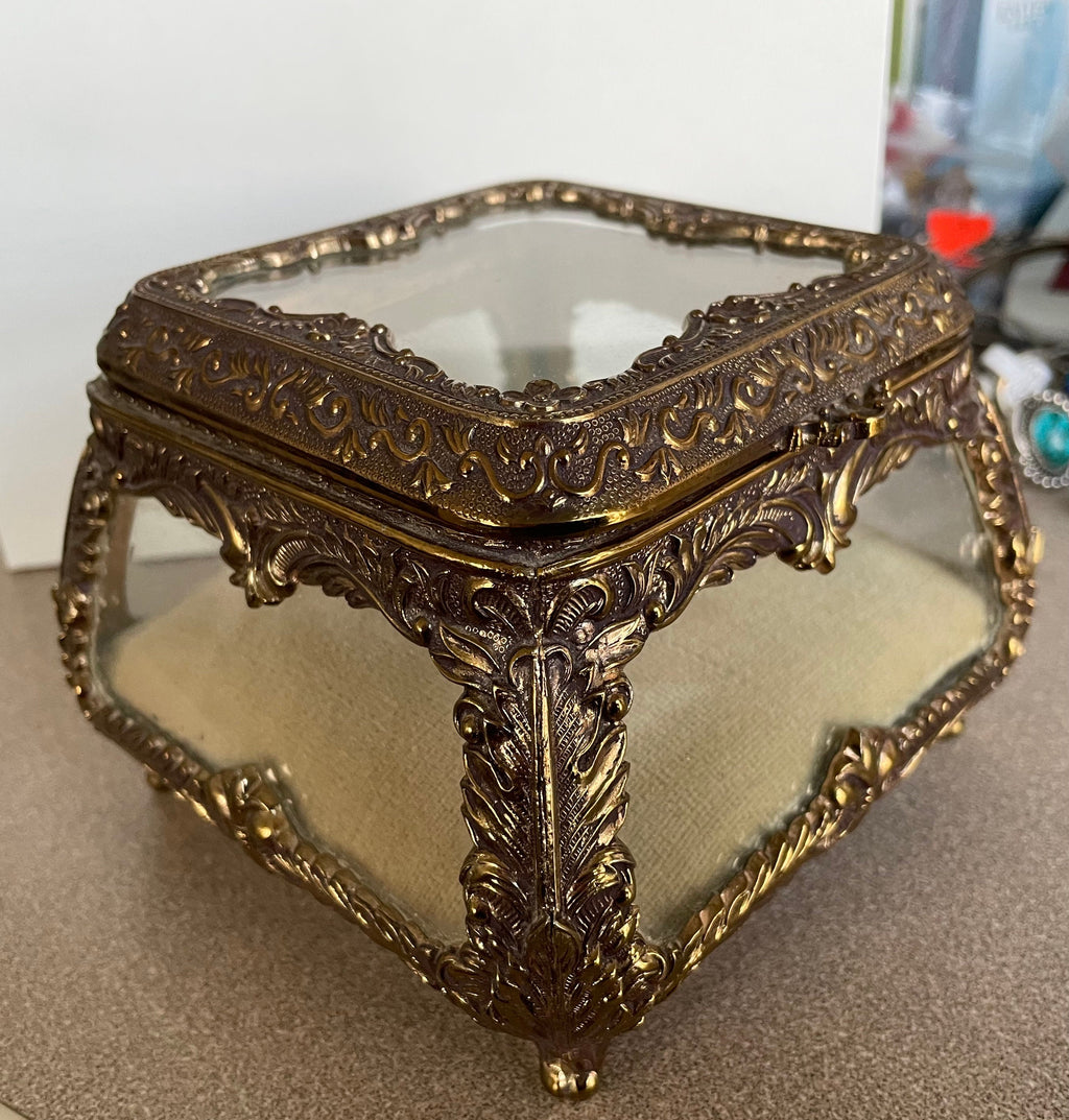 Heavy Antique Ornate Gold Gilt Ormolu Vanity Casket Jewelry Box