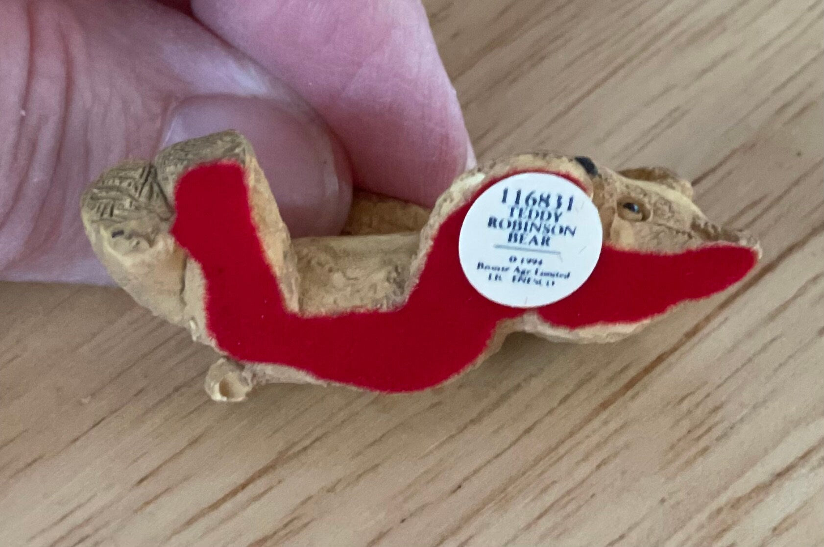Enesco Centimental Teddy Robinson Bear Lying Down Figurine #116831