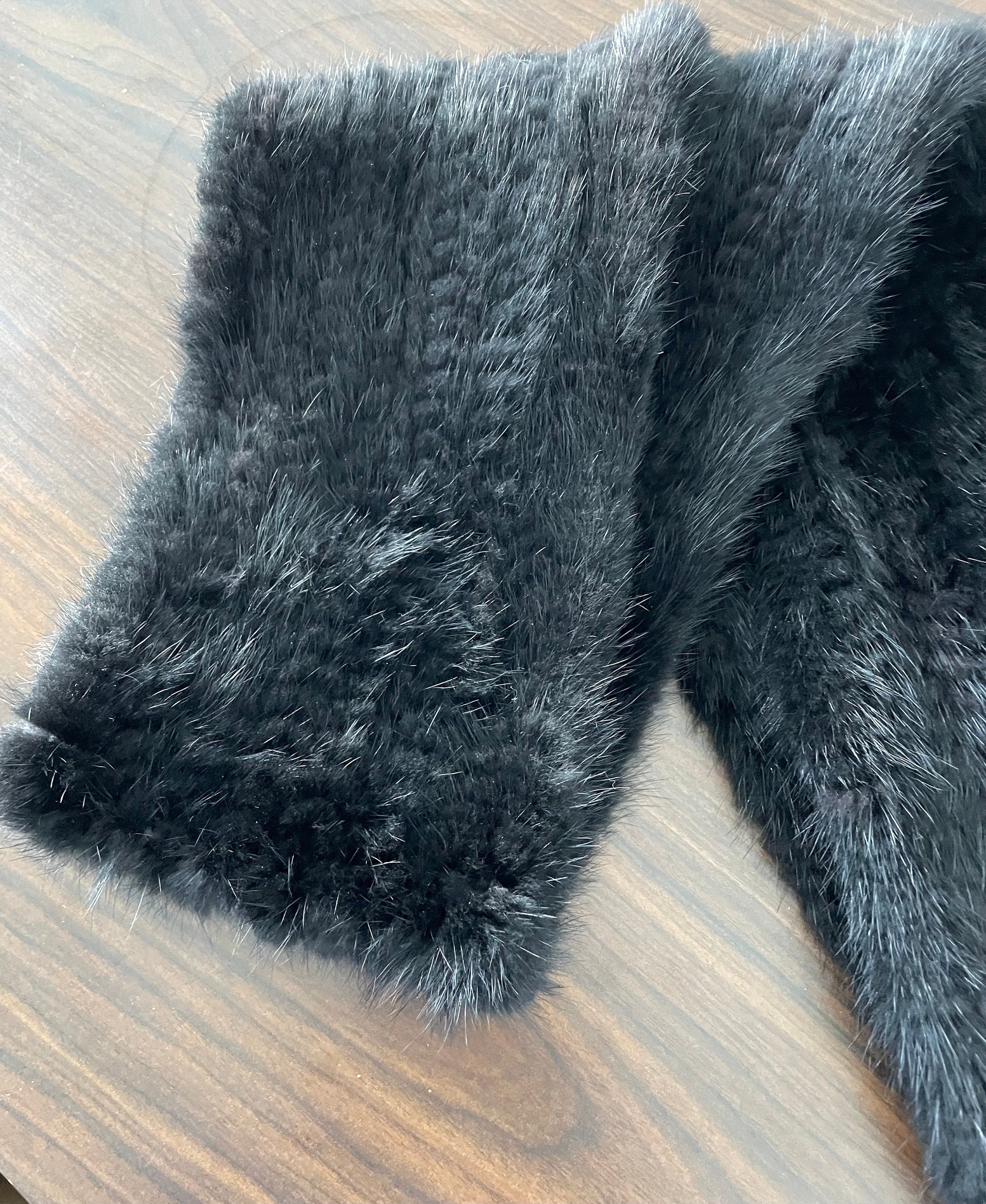 DENA Furs Denmark 100% Genuine Brown Mink Fur Scarf Wrap Shawl 56" x 5 1/2"