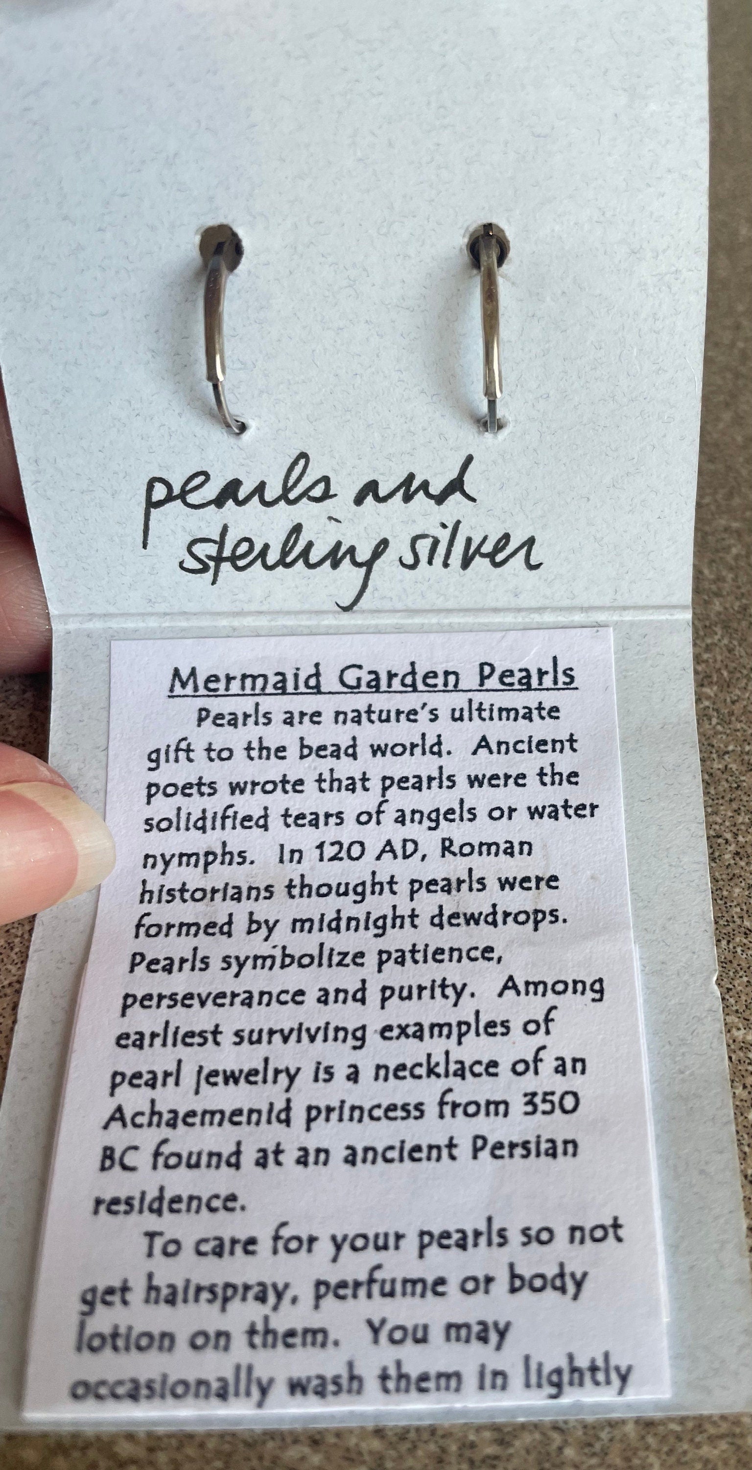 Beautiful Vintage Sterling Silver and  Black Mermaid Garden Pearls Dangle Earrings