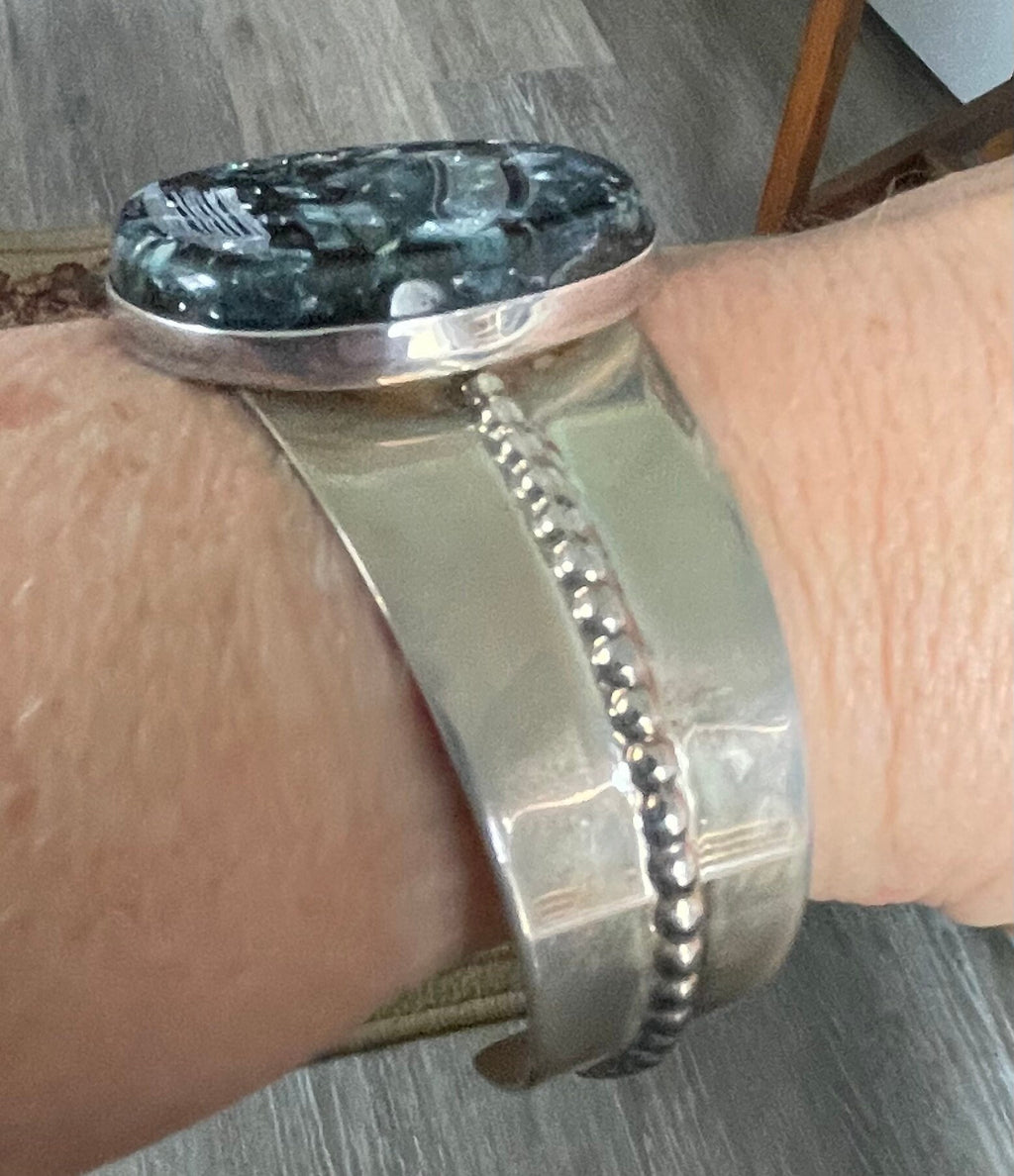 Unique Large Black and Silver Foil Dichoric Glass Jay King Desert Rose Cuff Bracelet Stamped DTR