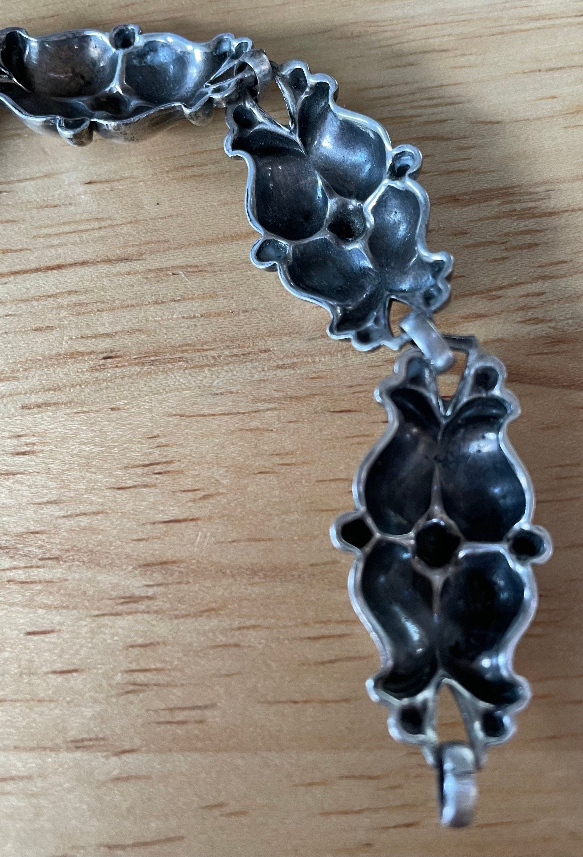 Large Beautiful Antique Art Nouveau Sterling Silver Molded Panel Bracelet