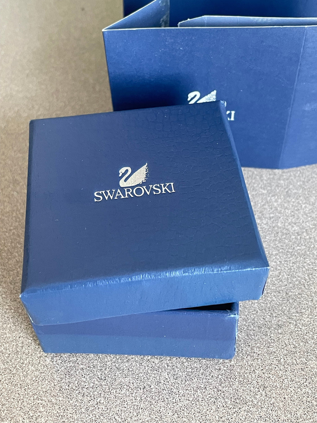 MIB Beautiful Genuine Swarovski Crystal Post Earrings with Swan Mark