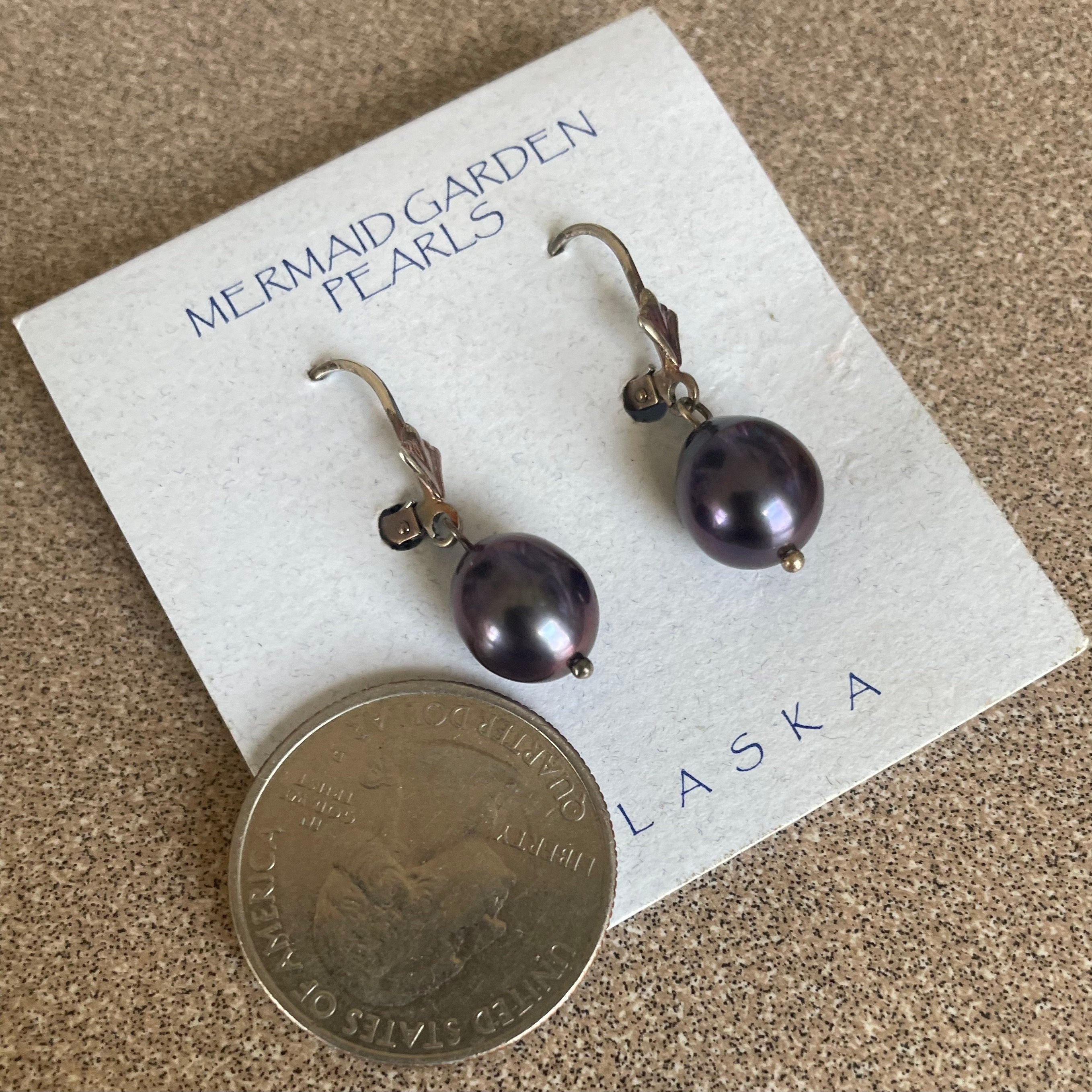 Beautiful Vintage Sterling Silver and  Black Mermaid Garden Pearls Dangle Earrings