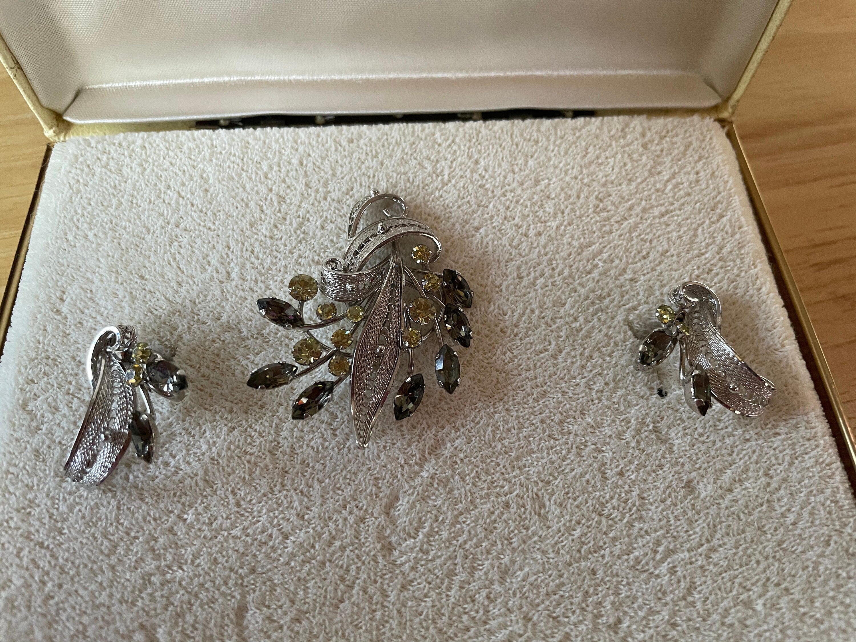 New in Box Vintage Van Dell Sterling Silver Brooch Pin and Earrings Set with Rhinestones