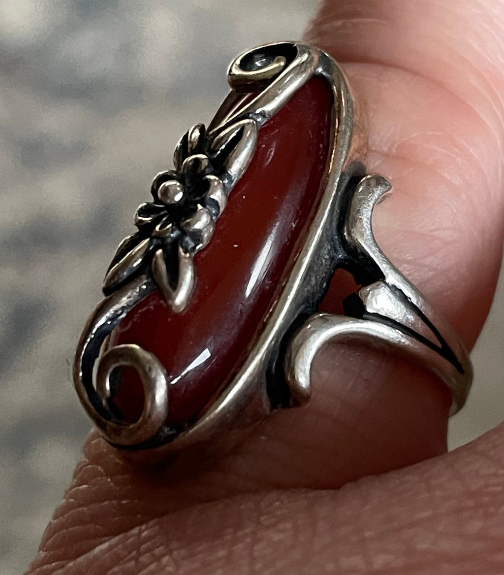 Beautiful  Sterling Silver Carnelian Ring Size 6