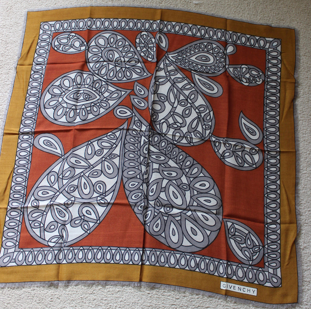 Stylish Vintage Designer "Givenchy" Lady Heritage 100% Virgin Wool Scarf 28" x 29" Made in Switzerland