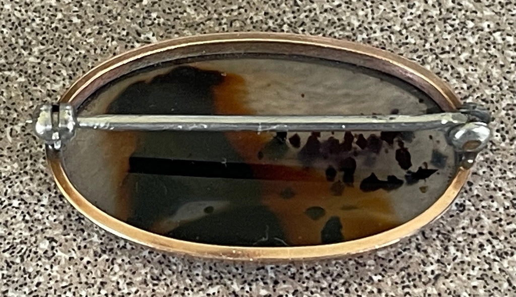 Beautiful Vintage Small Agate Brooch Pin Banded in 10k Gold
