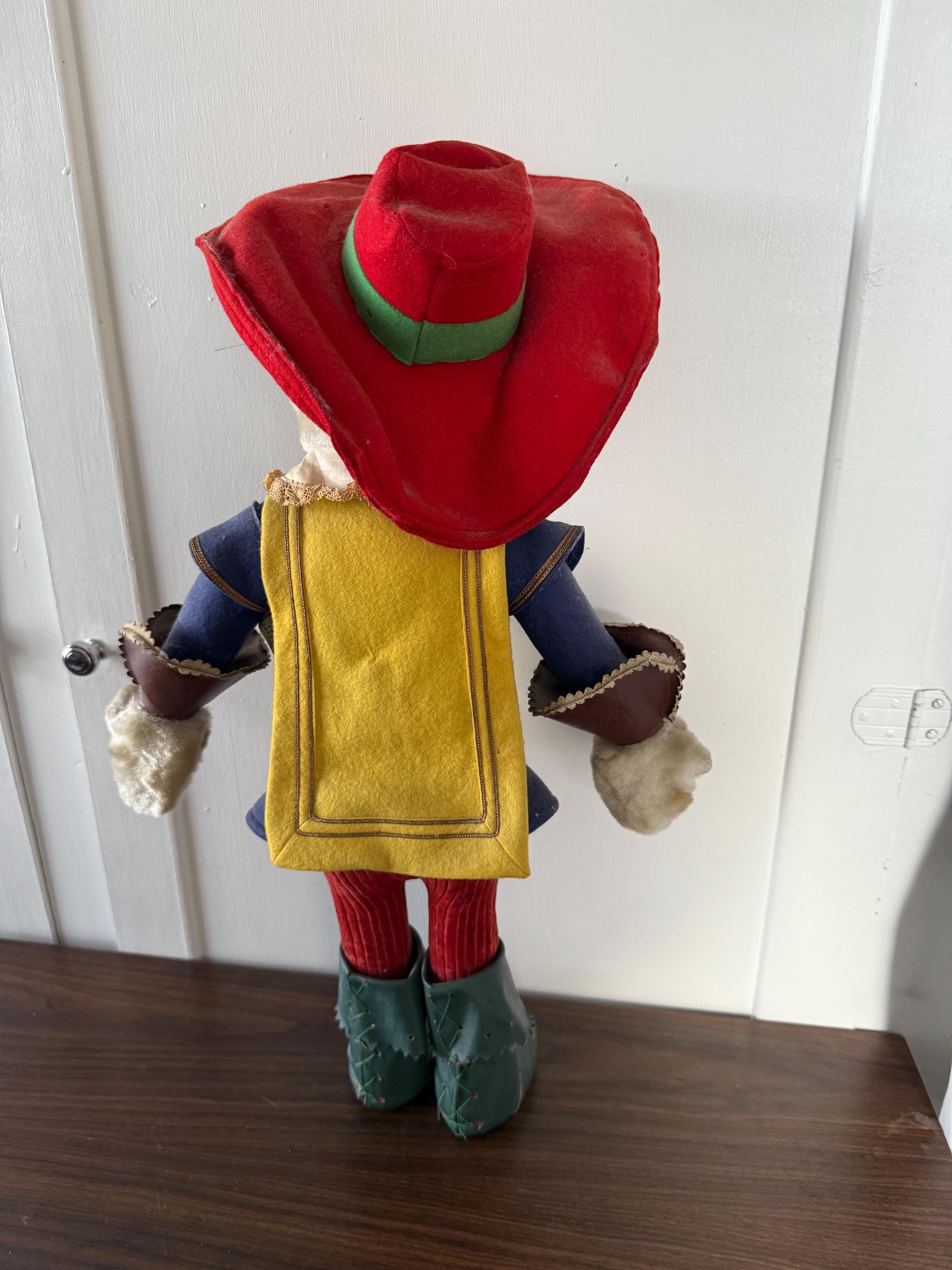 Extremely Rare Vintage Puss n Boots Stuffed Plush Animal Made in Italy Saks Fifth Avenue Tag