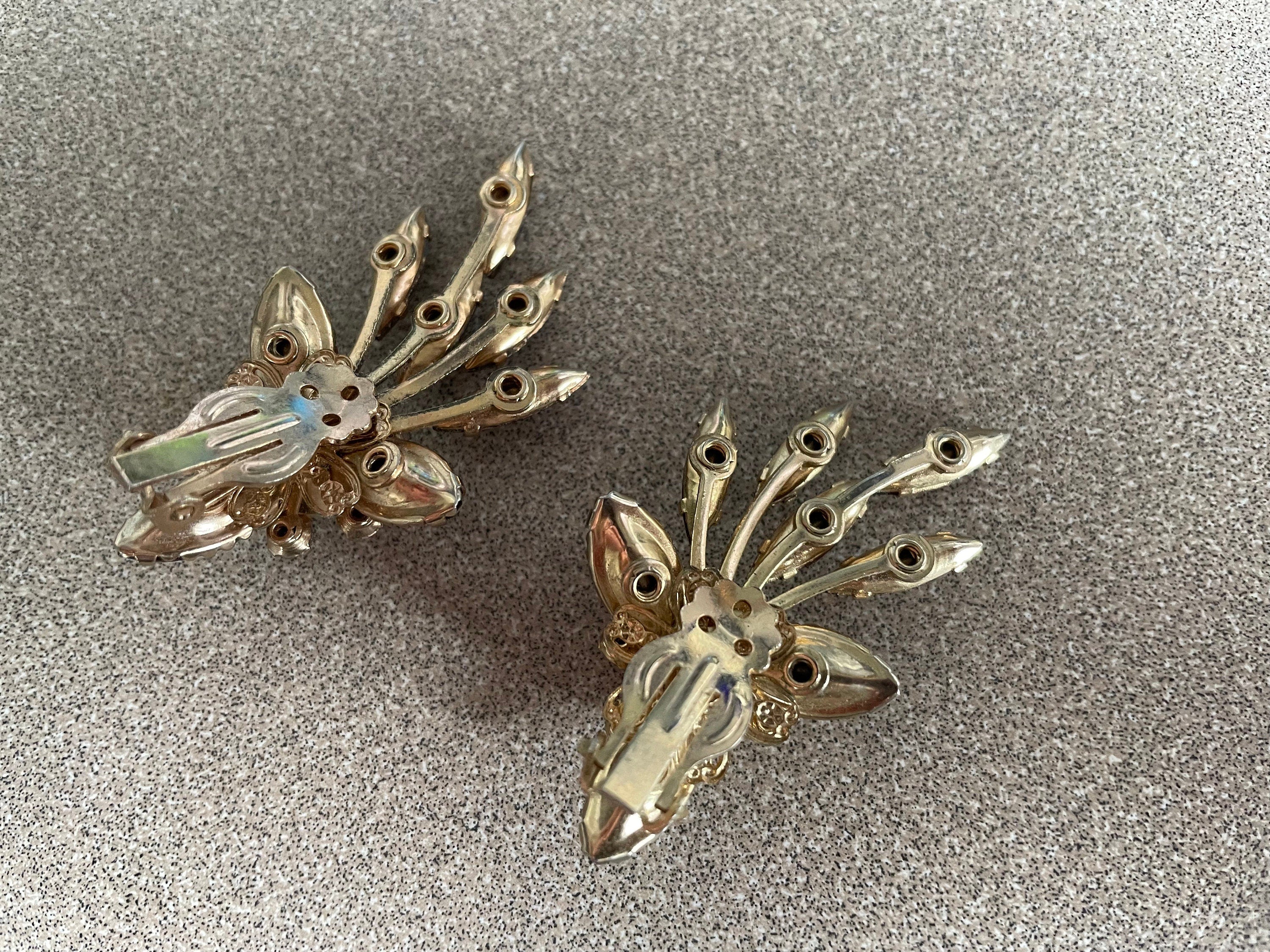 Large JULIANA D & E Golden Topaz Brown Rhinestone Clip Earrings Vintage 50's 60's Crystal Stones