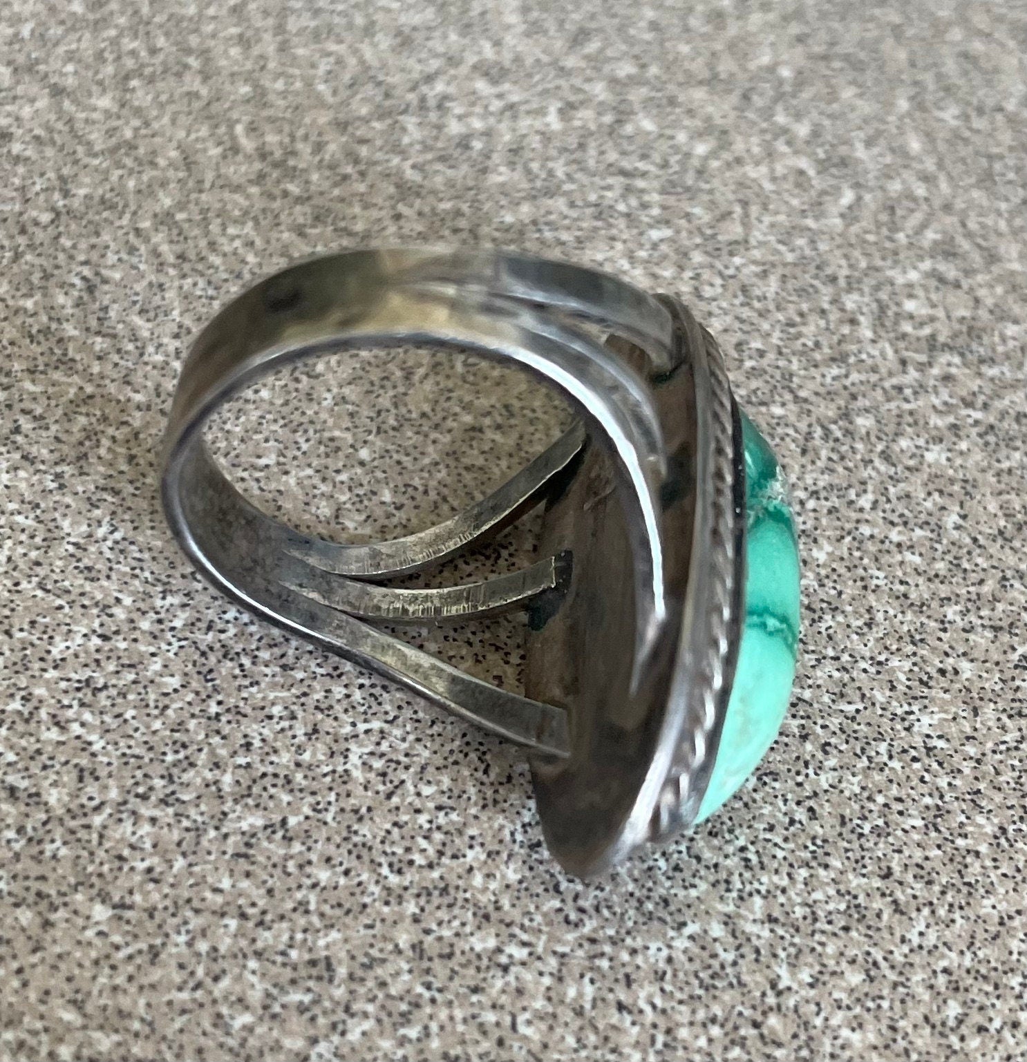 Vintage Artist Signed "H" Native American Blue Green Turquoise Sterling Silver Ring Size 6