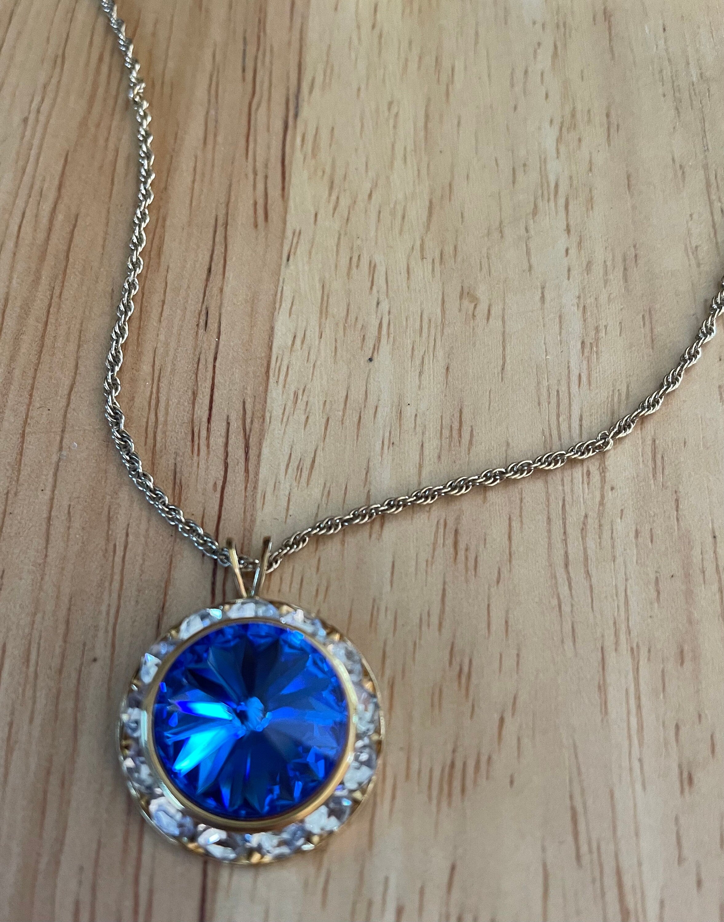 Stunning Rhinestone Rivoli Vintage Dark Blue Necklace  and Clip Earrings Set