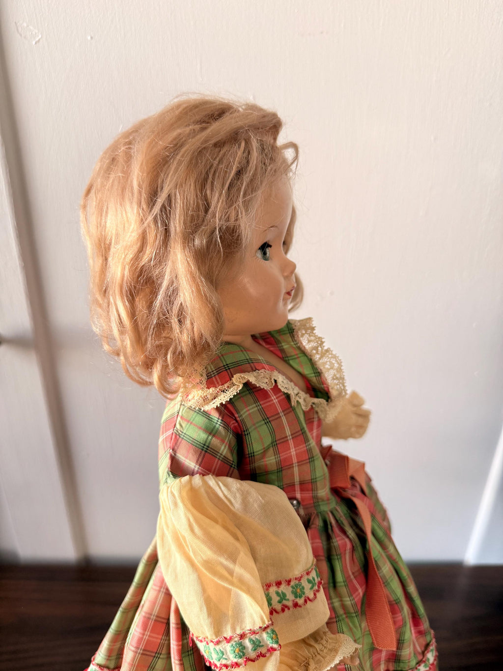 Estate Find Beautiful Vintage American Character Sweet Sue 17" Blonde Vintage Dress