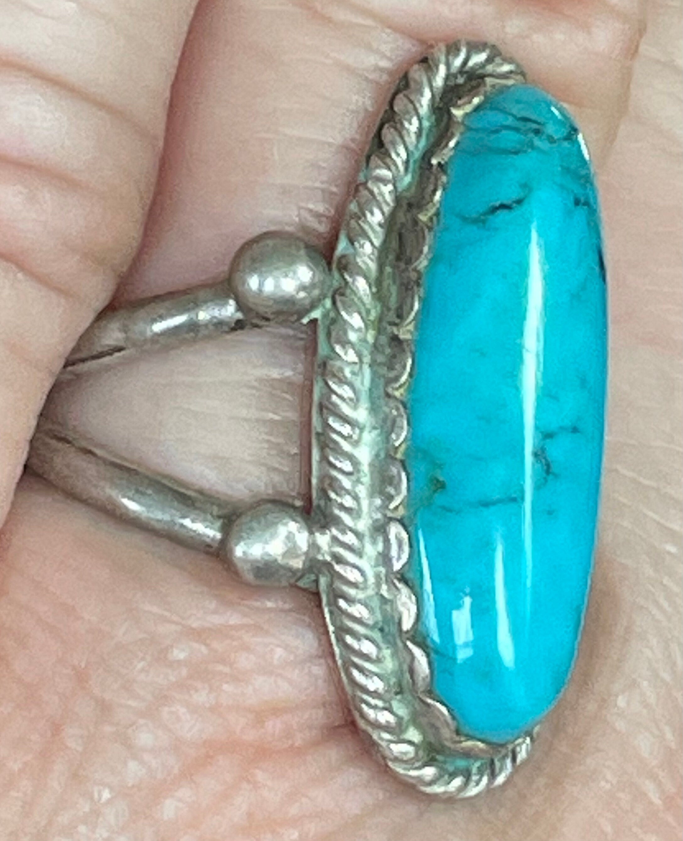 Beautiful Native American Sterling Silver and Turquoise Ring Size 11