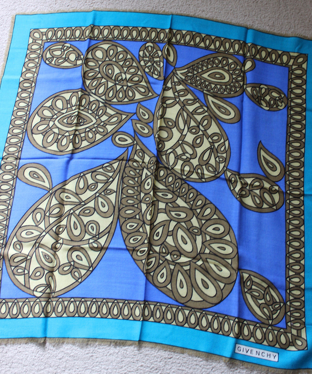 Stylish Vintage Designer "Givenchy" Block Freres 100% Virgin Wool Scarf 28" x 29"