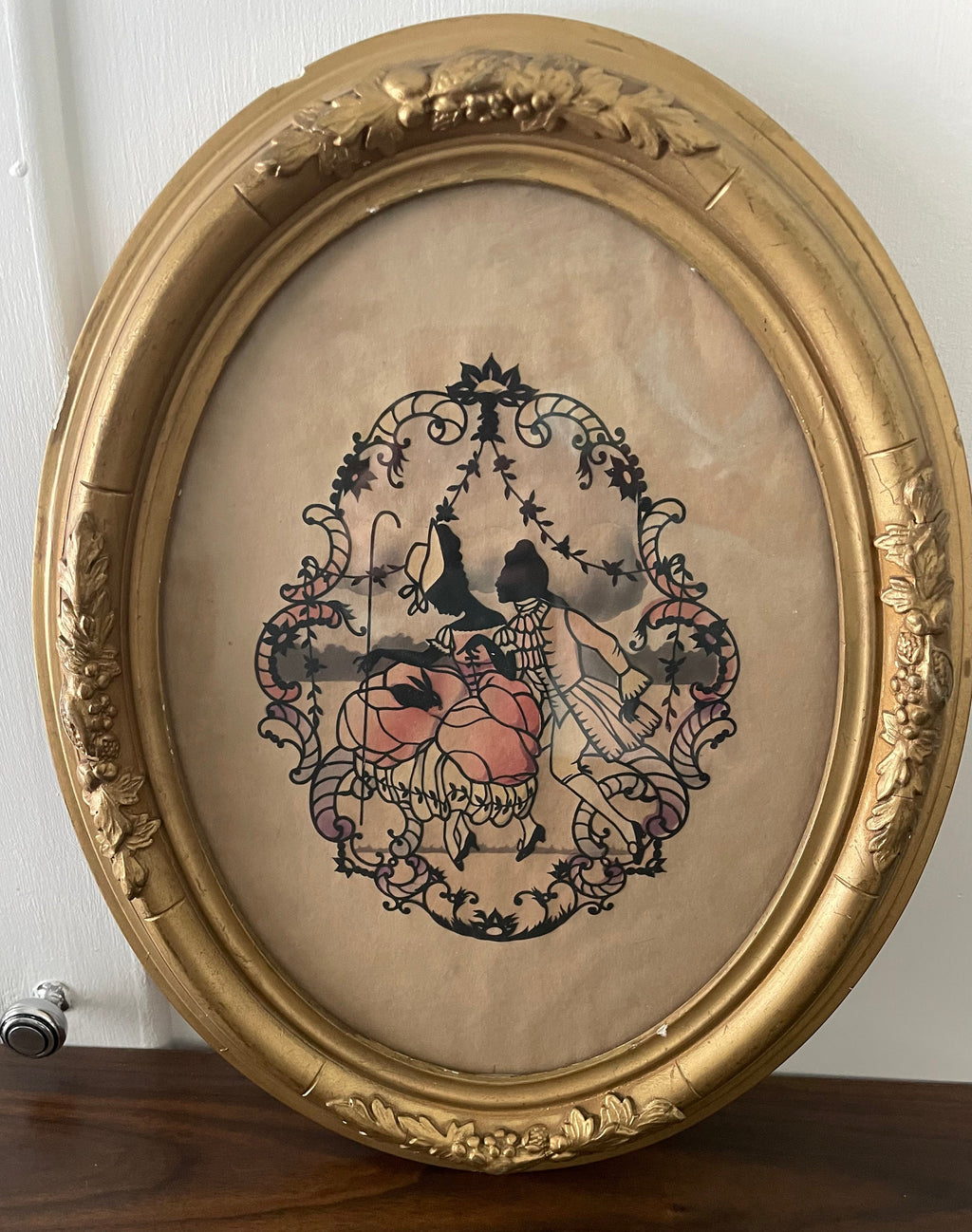 Beautiful Unique Oval Vintage Victorian Lovers Silhouette Picture with Gold Guilt Frame