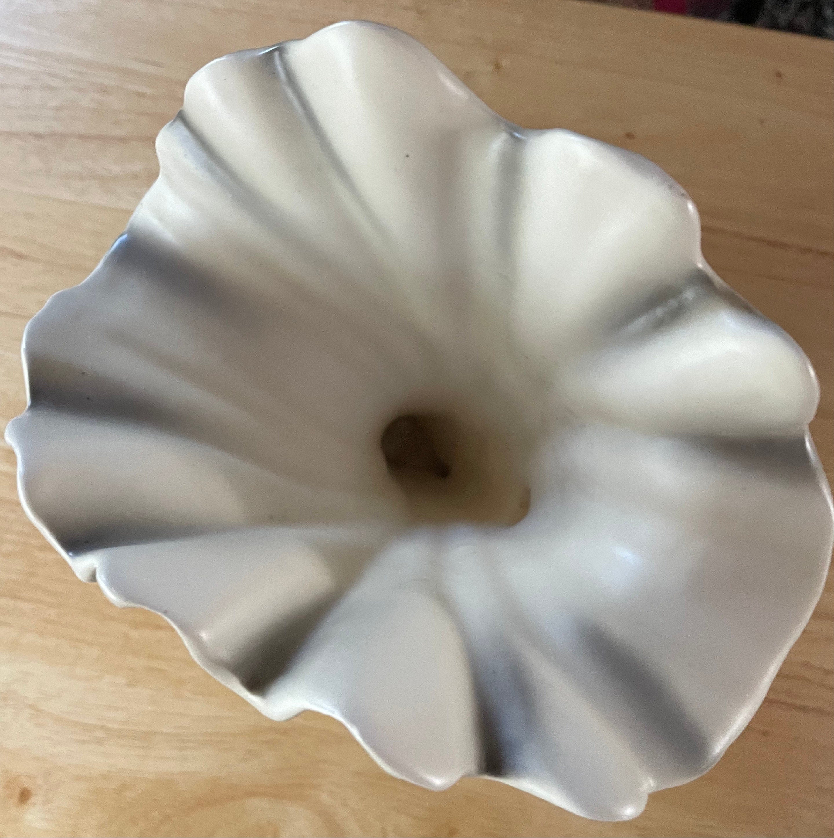 Beautiful Vintage  Napco Cornucopia Vase with Apple Design