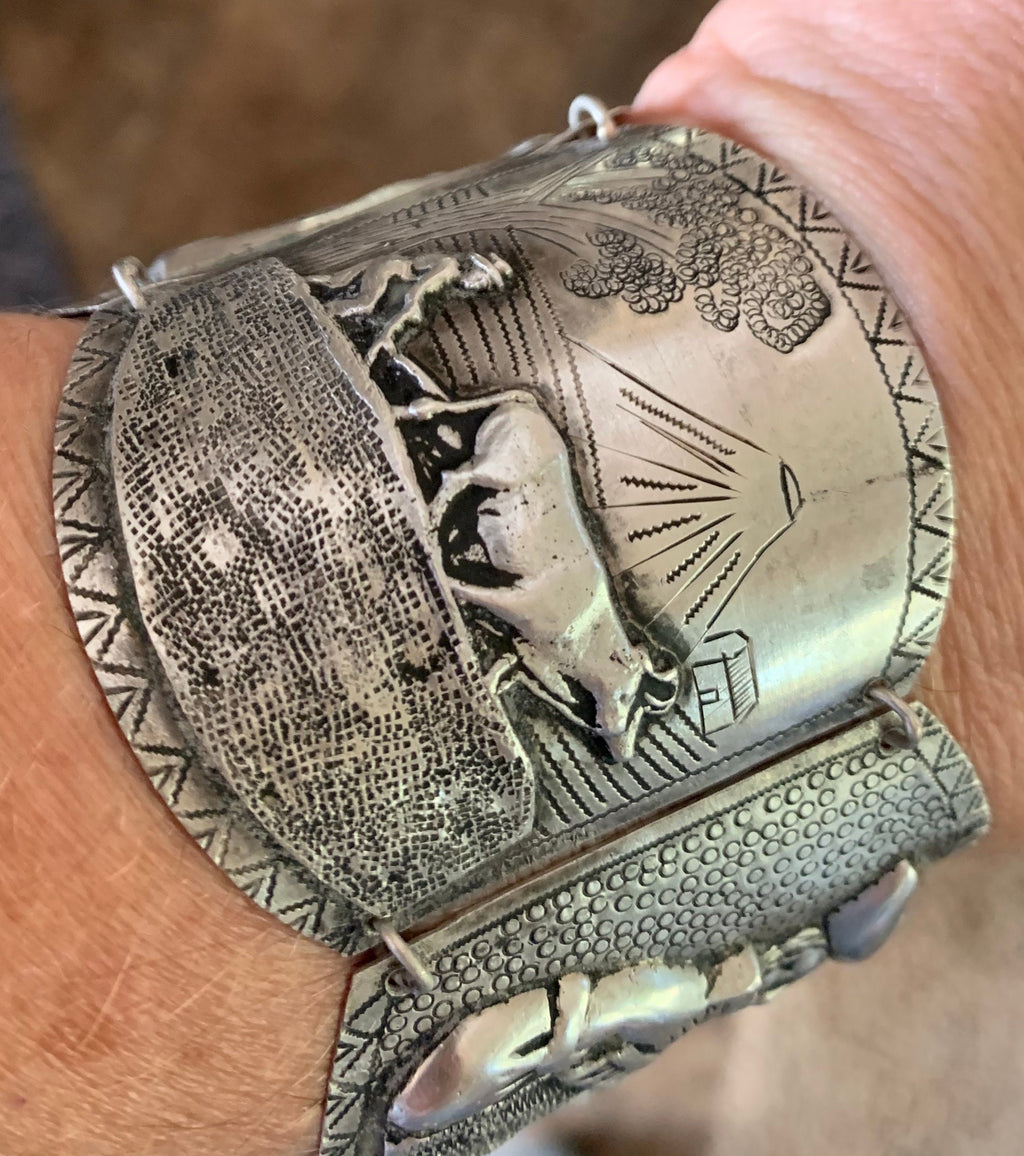 Vintage Peruvian 900 Sterling Silver Story Panel Bracelet