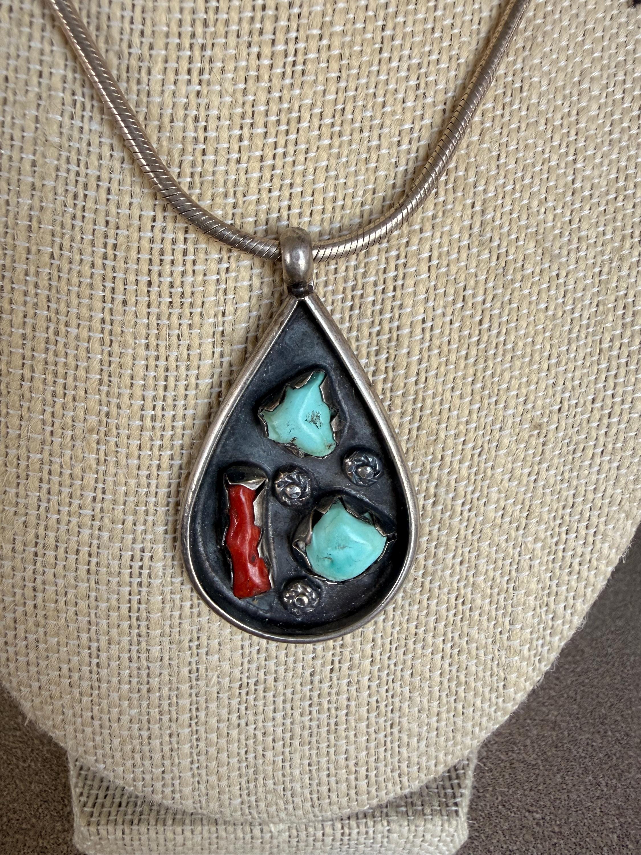 Beautiful Vintage Native American Turquoise and Coral Sterling Silver 18" Necklace