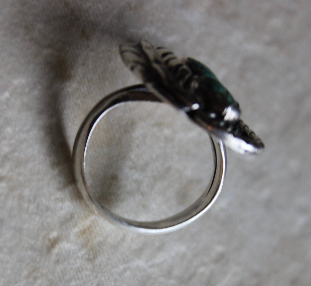 Beautiful Small Vintage Native American Pawn Silver Blue Green Turquoise Ring Size 4 1/2