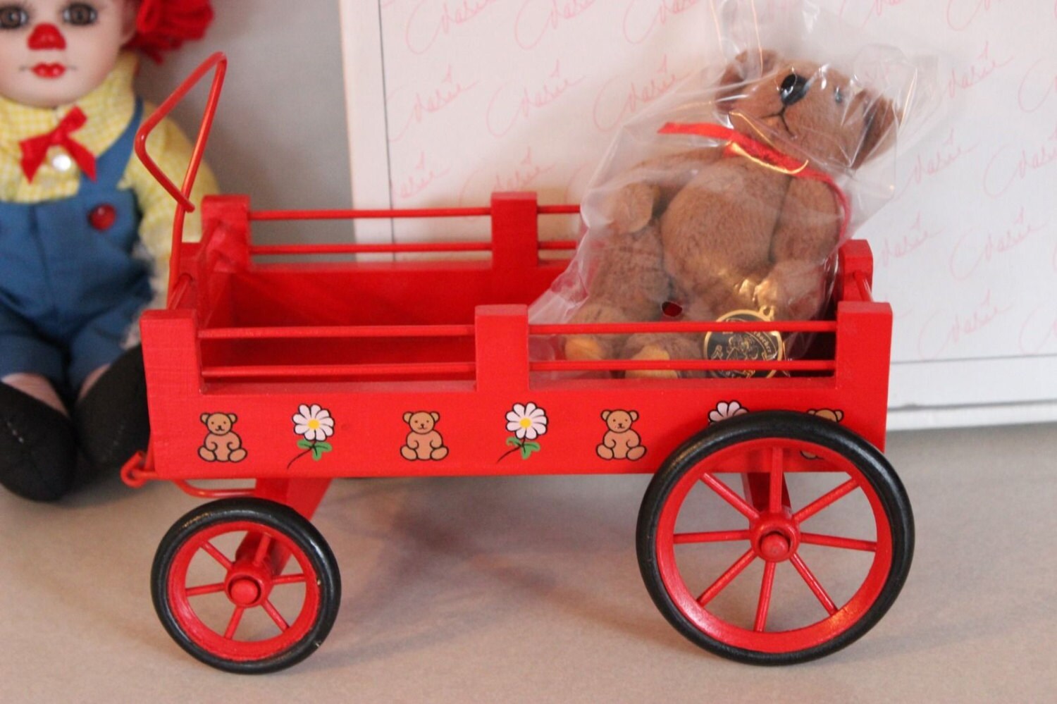 MIB Rosie & Rags Knickerbocker Bear w Wagon Marie Osmond Dolls