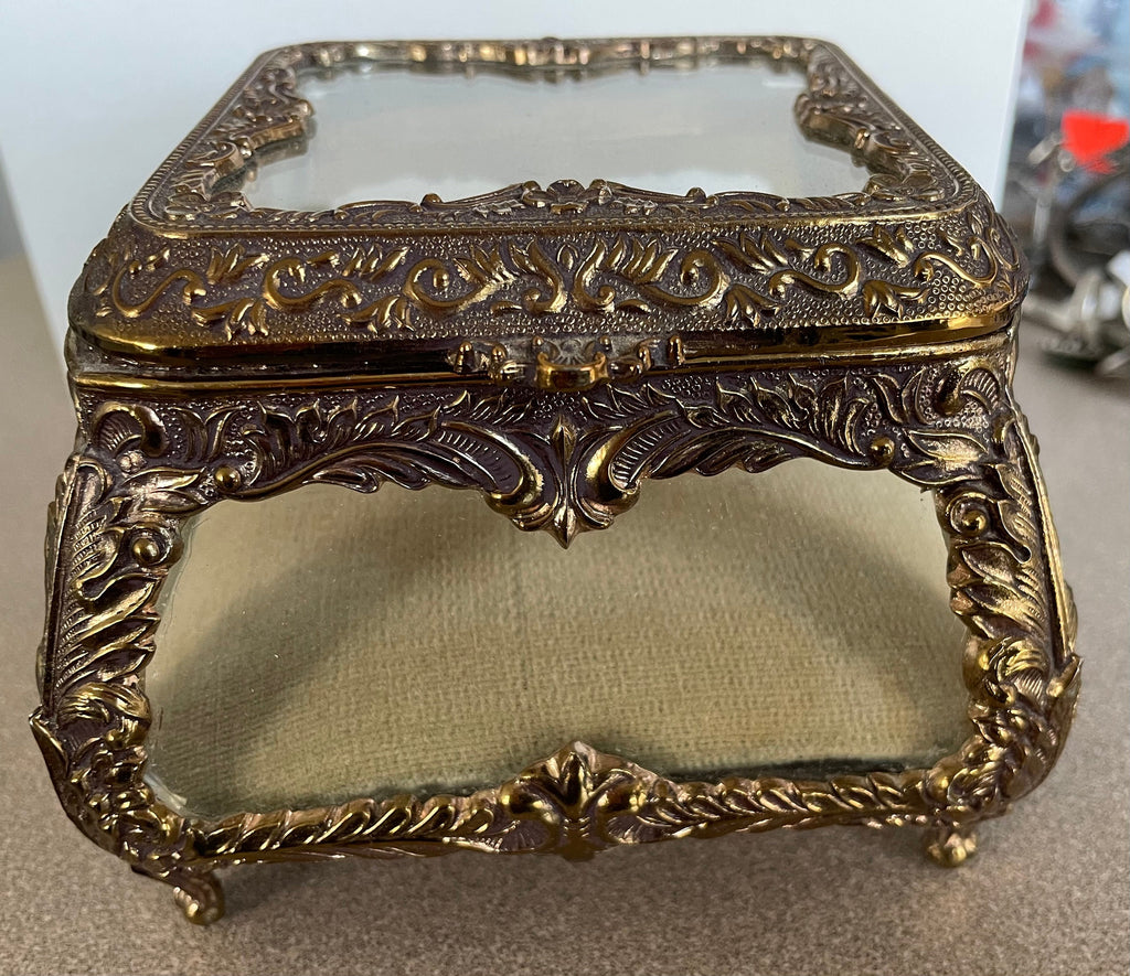 Heavy Antique Ornate Gold Gilt Ormolu Vanity Casket Jewelry Box